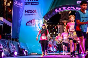 BIB: 5225, 19015
                            <button type="button" onclick="openModal(24864222)" class="btn btn-primary btn-sm float-right btn-popup" data-toggle="modal" data-target=".modal-high-quality">
                        <i class="fas fa-shopping-cart"></i> Add to Cart
                    </button>
                                            <button type="button" onclick="isThisMe(24864222, true)" class="btn btn-success btn-sm float-right btn-popup btn-isme hidden" data-toggle="tooltip" data-placement="bottom" title="นี่คือรูปของคุณใช่ไหม คลิกที่นี่เพื่อเอาเข้าอัลบั้ม">
                        <i class="fas fa-plus"></i> Add to album
                    </button>
                    <button type="button" onclick="isThisMe(24864222, false)" class="btn btn-warning btn-sm float-right btn-popup btn-isnotme hidden">
                        <i class="fas fa-ban"></i> Remove from album
                    </button>